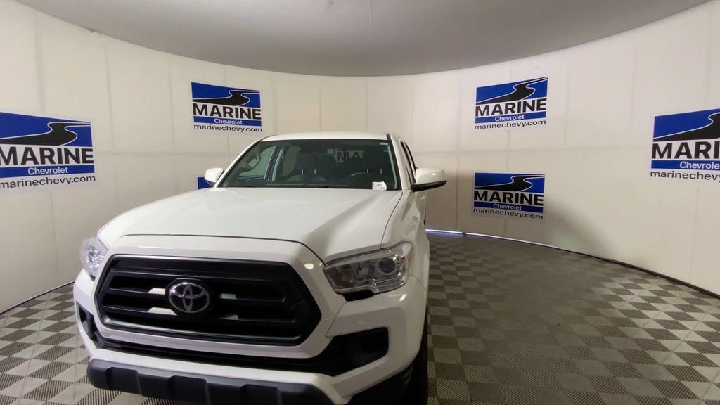 Used 2023 Toyota Tacoma SR AWD/4WD image 5
