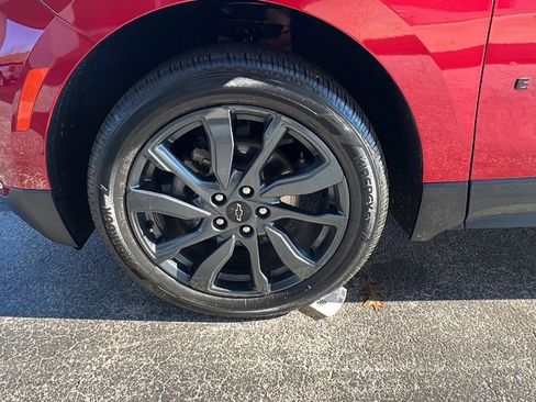 Used 2023 Chevrolet Equinox RS image 9