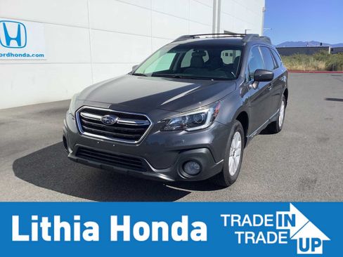 Used 2018 Subaru Outback 2.5i Premium AWD/4WD image 1