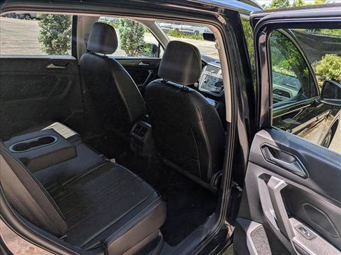 Used 2023 Volkswagen Tiguan SE AWD/4WD image 14