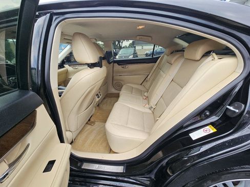Used 2015 Lexus ES 350 w/ Luxury Package FWD image 22