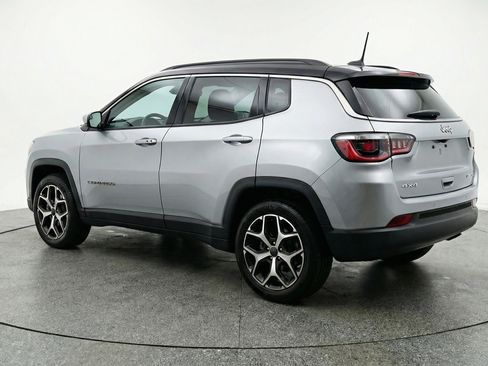 Used 2025 Jeep Compass Limited AWD/4WD image 6