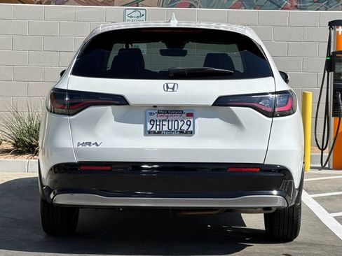 Certified 2024 Honda HR-V EX-L image 9