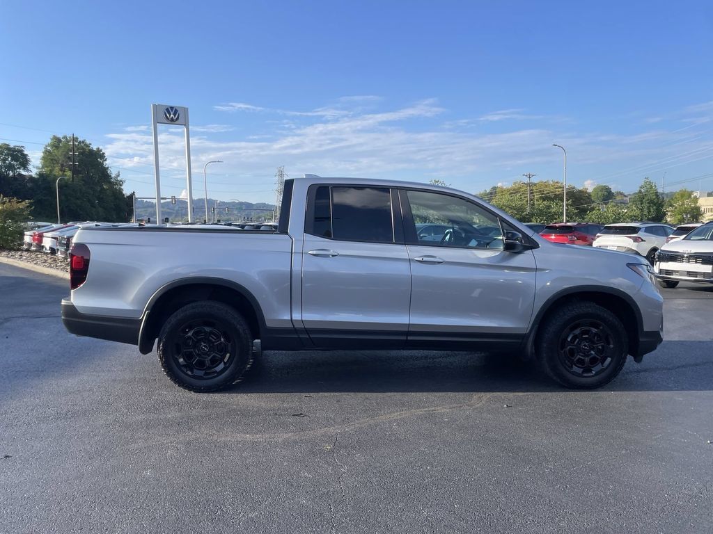 Used 2025 Honda Ridgeline TrailSport+ image 4