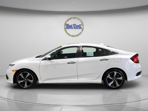 Used 2016 Honda Civic Touring image 2