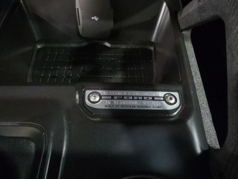 Used 2024 Ford Bronco Outer Banks AWD/4WD image 23