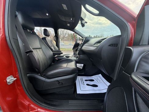 Used 2013 Dodge Grand Caravan R/T w/ Safety Sphere Group image 18