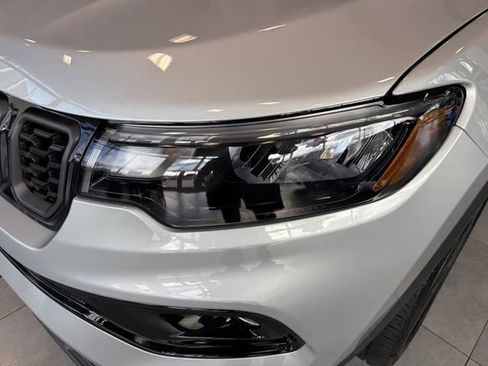 New 2026 Jeep Compass Limited image 12