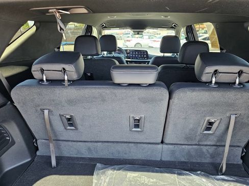 New 2026 Chevrolet Traverse LT w/ Driver Confidence Package FWD image 17