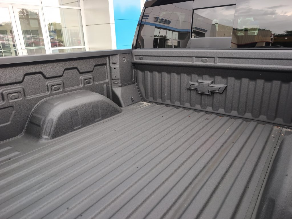 Used 2023 Chevrolet Silverado 1500 LT Trail Boss w/ LT Trail Boss Premium Package AWD/4WD image 10