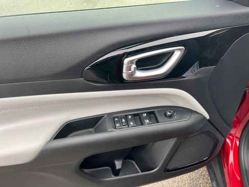 New 2026 Jeep Compass Limited image 11