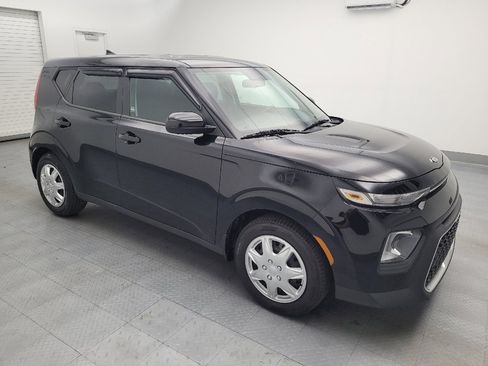 Used 2020 Kia Soul LX FWD image 11