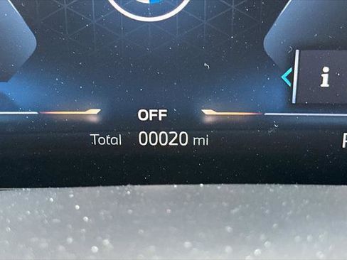 New 2026 BMW X7 xDrive40i w/ Premium Package image 26