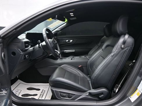 Used 2025 Ford Mustang Premium RWD image 9
