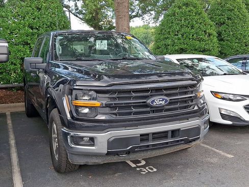Used 2025 Ford F150 XLT AWD/4WD image 2