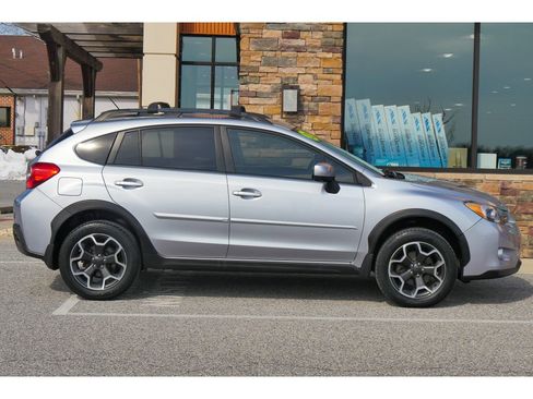 Used 2013 Subaru Crosstrek 2.0i Limited image 2