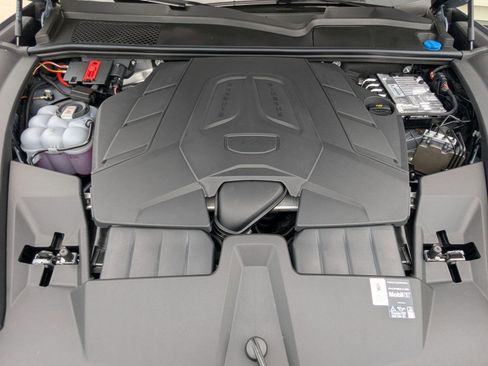New 2026 Porsche Cayenne Coupe AWD/4WD image 27