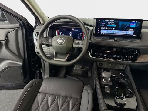New 2026 Nissan Rogue Platinum AWD/4WD image 24