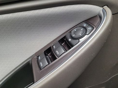 Used 2021 Chevrolet Malibu LT FWD image 27