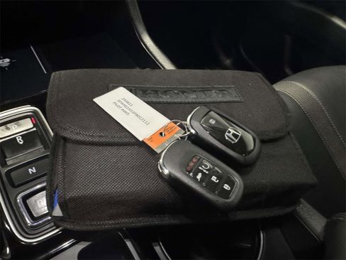 Used 2023 Honda Pilot EX-L image 31