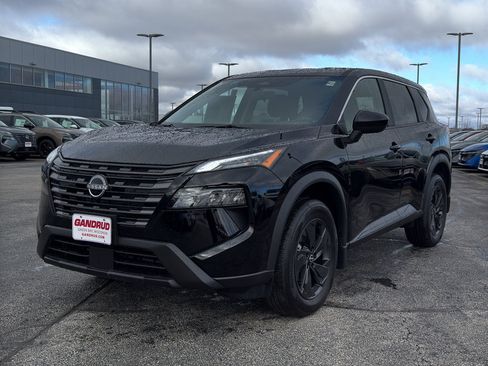 New 2026 Nissan Rogue SV AWD/4WD image 2