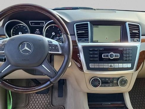 Used 2014 Mercedes-Benz ML 350 BlueTEC 4MATIC image 8