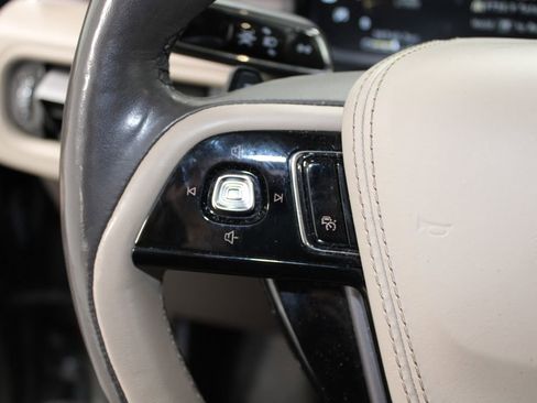 Used 2023 Lincoln Aviator Reserve w/ Equipment Group 201A image 23