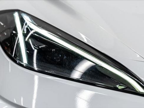 Used 2020 Chevrolet Corvette Stingray Preferred Cpe w/ 2LT Preferred Equipment Group image 16