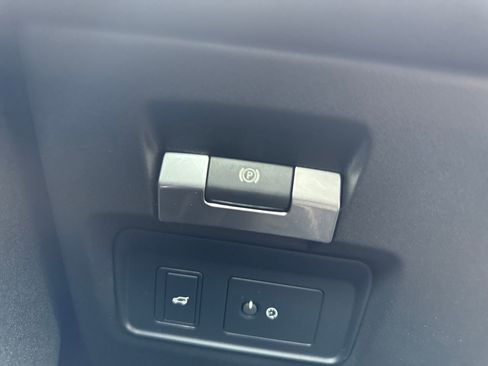 Used 2021 Land Rover Discovery Sport S image 29