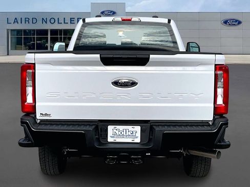 New 2026 Ford F250 XL w/ F-250 >10K GVWR Package image 4