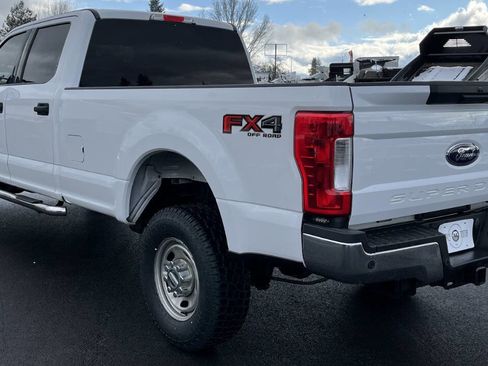 Used 2017 Ford F350 XLT w/ XLT Value Package image 7