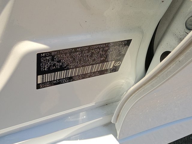 Used 2025 Lexus IS 350 F Sport RWD image 33