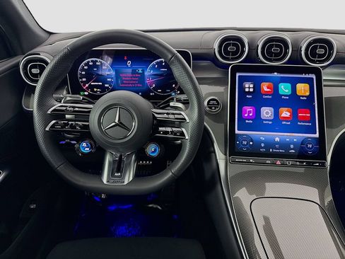 Used 2025 Mercedes-Benz GLC 43 AMG 4MATIC image 23