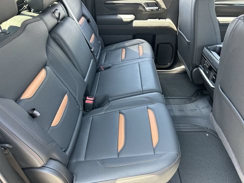 New 2026 GMC Sierra 3500 AT4 w/ AT4 Premium Plus Package AWD/4WD image 27