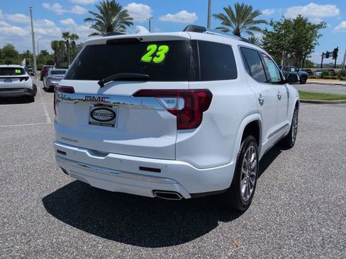 Used 2023 GMC Acadia Denali FWD image 4