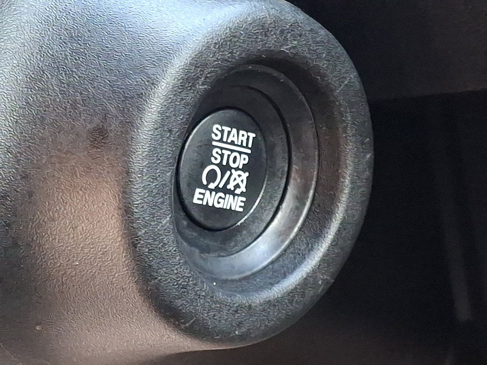 Used 2025 RAM ProMaster 2500 w/ U-Haul Equipment Group FWD image 24