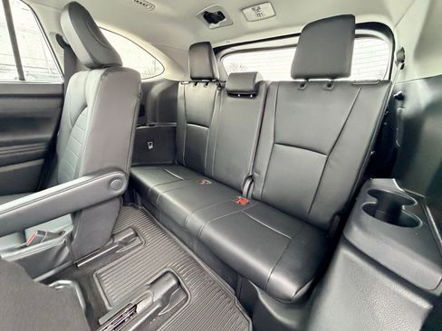 Used 2023 Toyota Corolla SE image 22