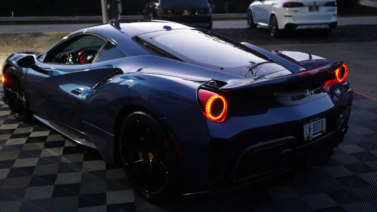Used 2018 Ferrari 488 GTB RWD image 44