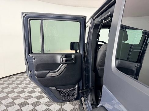 Used 2017 Jeep Wrangler Unlimited Sport w/ Quick Order Package 24S AWD/4WD image 27