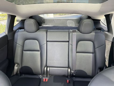 Used 2023 Tesla Model Y Long Range image 14
