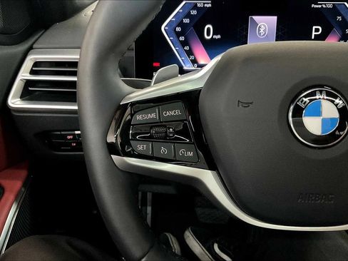 Used 2025 BMW 330i Sedan w/ Premium Package image 21