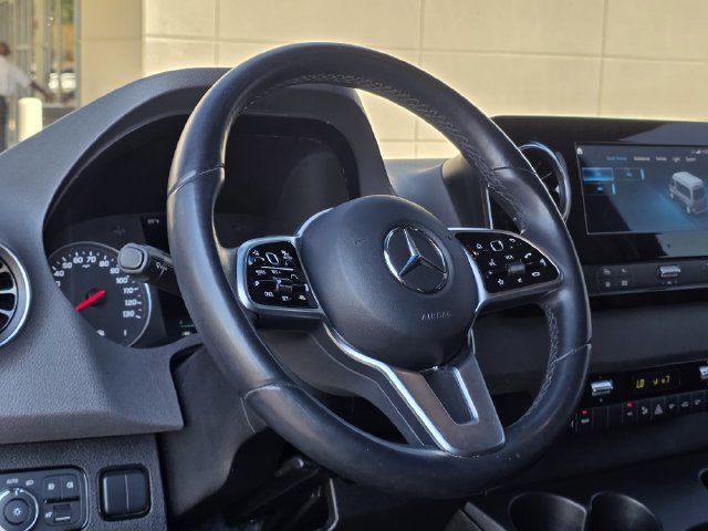 Used 2022 Mercedes-Benz Sprinter 2500 image 26