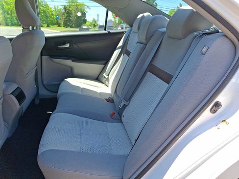 Used 2012 Toyota Camry LE FWD image 10