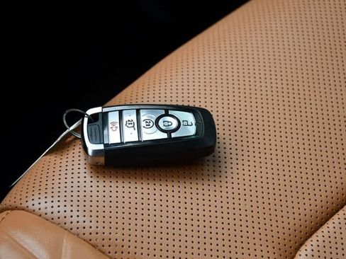 Used 2024 Ford Expedition Max Platinum AWD/4WD image 43