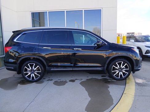 Used 2020 Honda Pilot Touring image 5