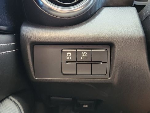 Used 2021 MAZDA MX-5 Miata RF Grand Touring image 25