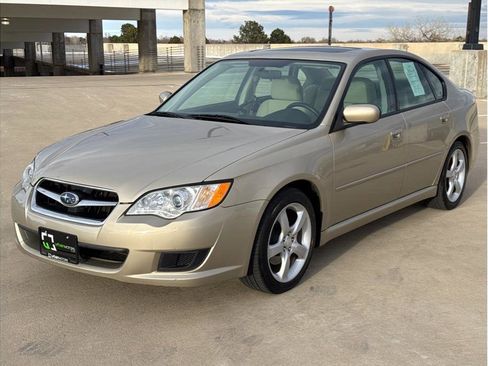Used 2008 Subaru Legacy 2.5i image 3