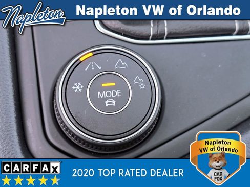 Used 2022 Volkswagen Taos SE image 23