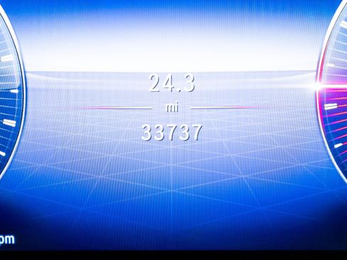 Used 2024 Mercedes-Benz GLS 63 AMG 4MATIC image 9