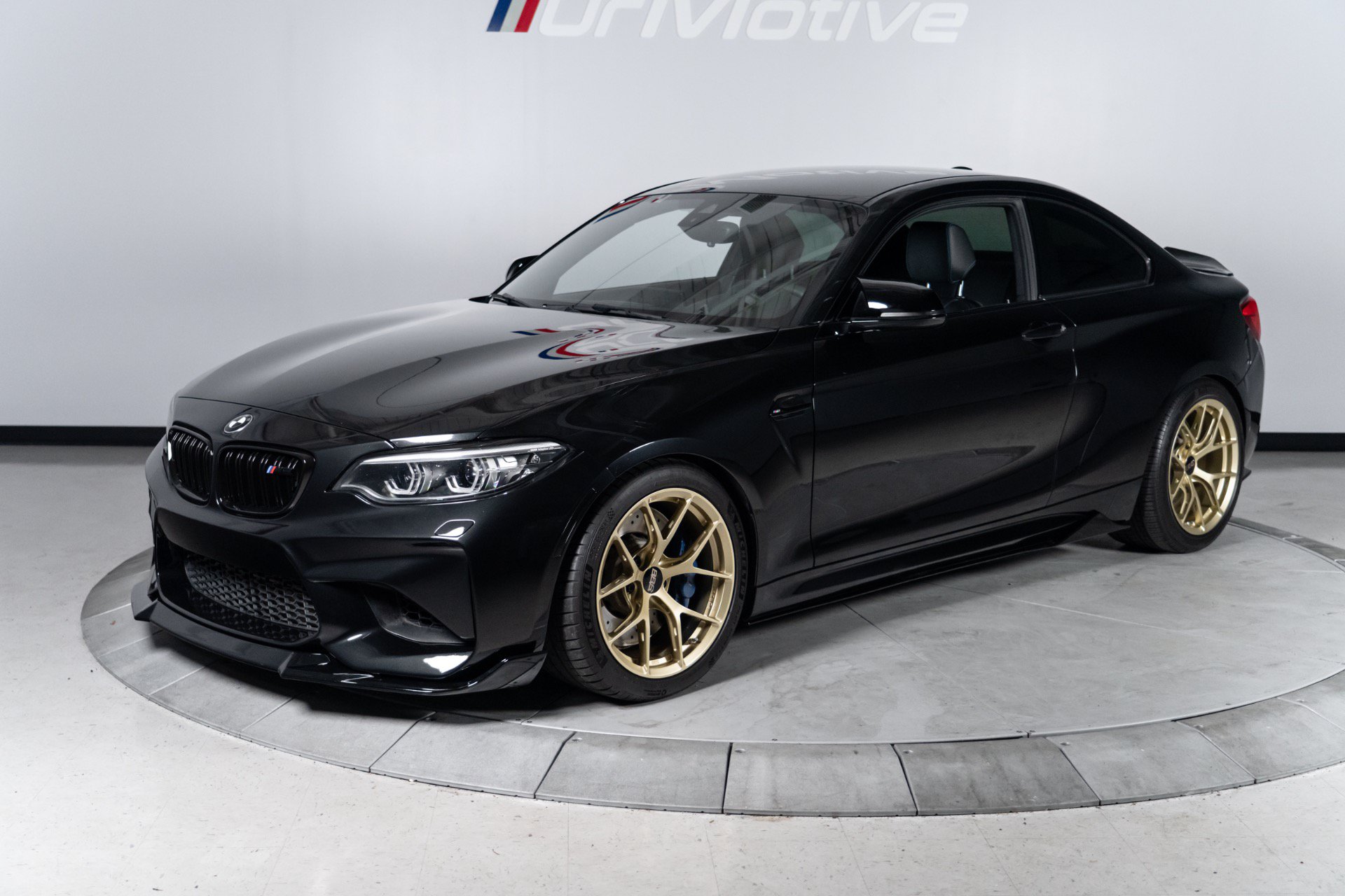 Used 2018 BMW M2 RWD image 2